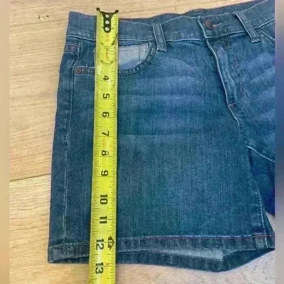 Joe’s Jeans Matilda NWT Women’s Shorts. Denim Size 26. - Picture 4 of 7
